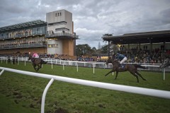 JETAWAY JOEY (LEFT) WINNING THE “BUMPER” FROM ITSNOTWHATYOUTHINK AND LEIGHTON ASPEL HAVING HIS FINAL RIDE OF HI CAREER.FONTWELL 23-2-20.Photo © George Selwyn +44 (0)7967 030722116 Wellington Parade Kent UK CT14 8AF.