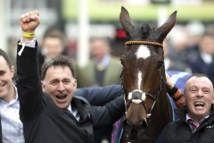 HENRY BROMHEAD (LEFT) CELEBRATES HIS “ARKLE” WINNER PUT THE KETTLE ON IN THE WINNERS ENCLOSURE.CHELTENHAM 10-3-20.Photo © George Selwyn +44 (0)7967 030722116 Wellington Parade Kent UK CT14 8AF.