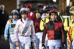 JIMMY QUINN (EXTREME LEFT) WALKS TO THE PARADE RING FROM THE WEIGHING ROOM TO RIDE IN RACE 2.KEMPTON 1-2-20.Photo © George Selwyn +44 (0)7967 030722116 Wellington Parade Kent UK CT14 8AF.