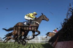 SHISHKIN AND NICO DE BOINVILLE JUMPING SECOND FLIGHT ON WAY TO COMFORTABLE WIN,HUNTINDON 6-2-20.Photo © George Selwyn +44 (0)7967 030722116 Wellington Parade Kent UK CT14 8AF.